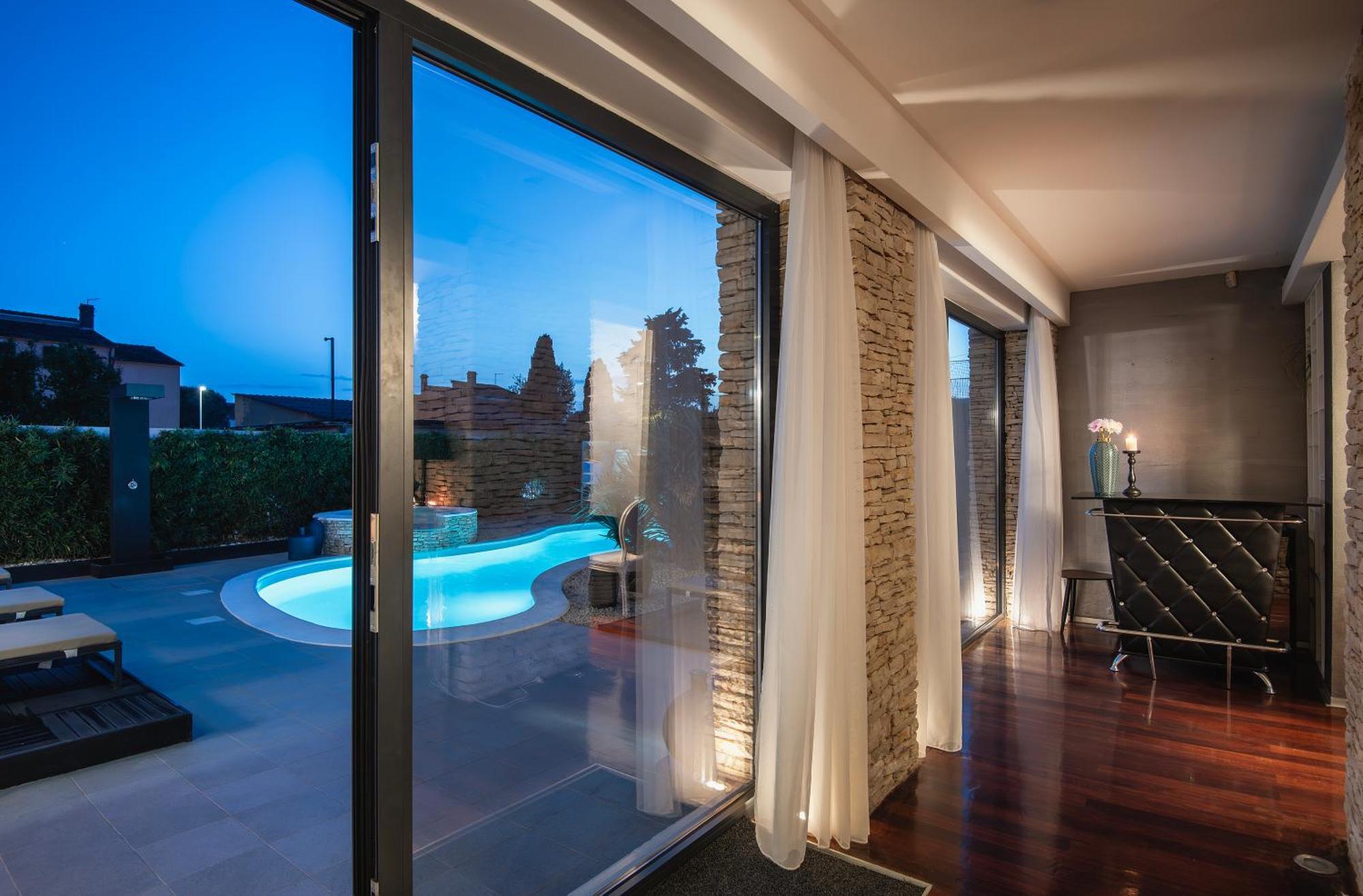 Boutique Hotel Chevalier By Bura Hotels - Adults Only Medulin Exterior foto