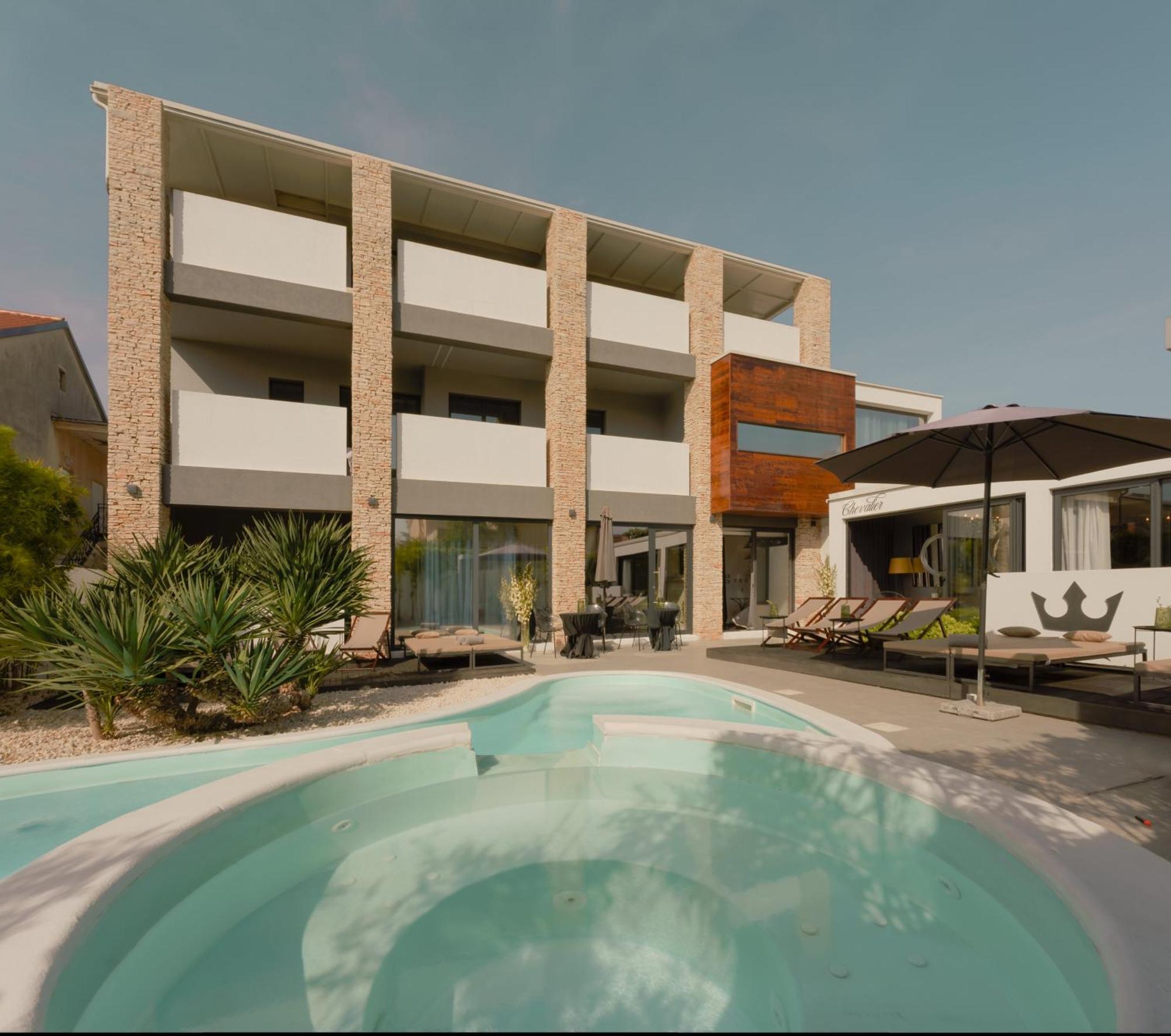 Boutique Hotel Chevalier By Bura Hotels - Adults Only Medulin Exterior foto